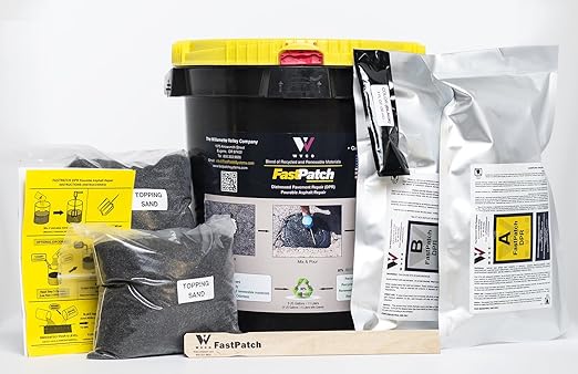 FASTPATCH DPR Pourable Asphalt Repair 5-Gal Kit - Polymeric Asphalt Patch Black