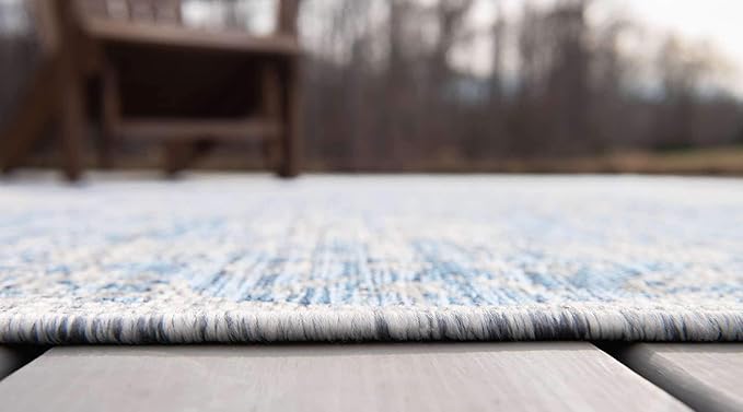 Unique Loom Outdoor Traditional Collection Area Rug - Timeworn (5' 1" x 8' Rectangle, Blue/ Gray)