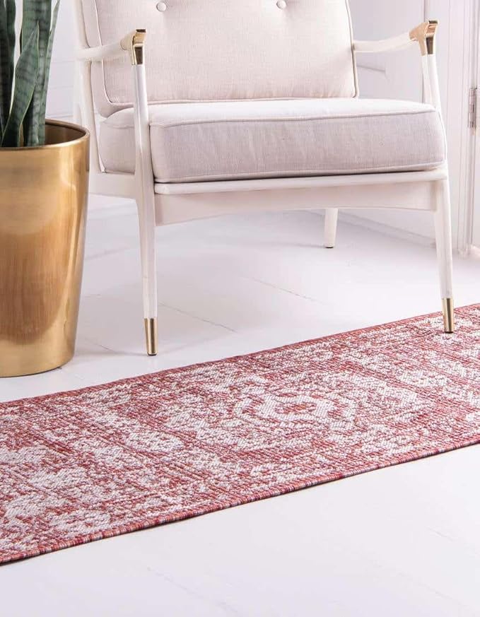 Unique Loom Outdoor Traditional Collection Area Rug - Timeworn (2' x 8' Runner Rust Red/Gray)