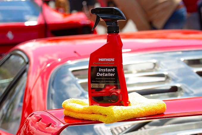 Mothers California Gold Instant Detailer, 16 oz. – Removes Smudges, Dust & Fingerprints, Boosts Gloss & Slickness, Lubrication for Clay Bars, Quick Touch-ups & Maintenance Between Washes (08216)