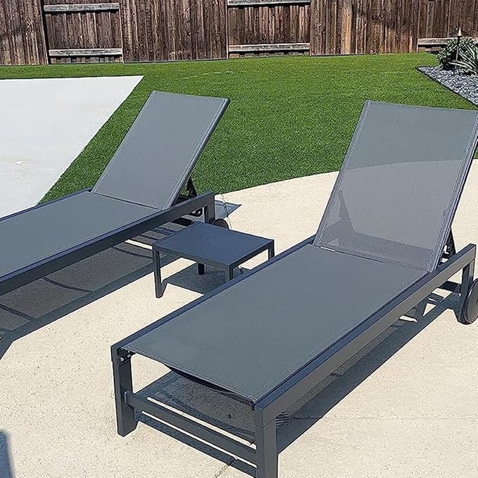 PURPLE LEAF Chaise Lounge Chair with Wheels for Outside 4 Pieces Aluminum Outdoor Lounge Chairs with 5 Adjustable Position Recliner for Patio Beach Yard Pool Side Table Included Grey