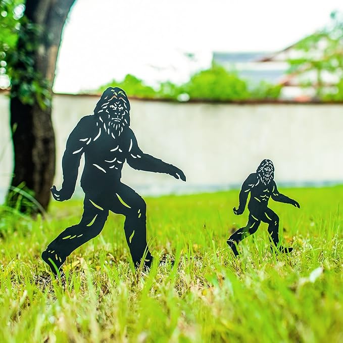 15.8 inch Bigfoot Outdoor Decor Big Foot Sasquatch Gifts for Men/Dad/Women Metal Bigfoot Silhouette Statues for Yard Decor, Garden Decor, Yard Art, Forests, Yard Display, Lawn Decorations
