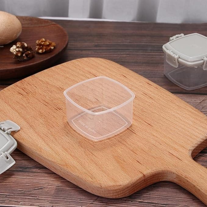 4pcs Mini Jam Squeeze Bottle Jar Sauce Seasoning Box with Lid, Squeeze Bottle Portable PP Kitchen Easy Clean Spices Storage Container