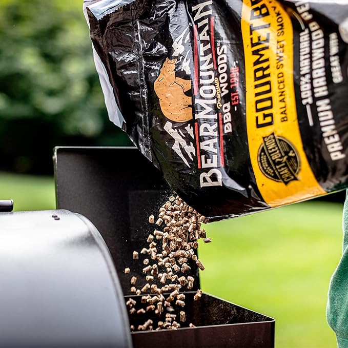 Bear Mountain All Natural Wood Pellets for Smoker, Grill & BBQ, 40 Lbs, Apple - Premium Hardwood Barbecue Pellets for Indoor and Outdoor Grilling