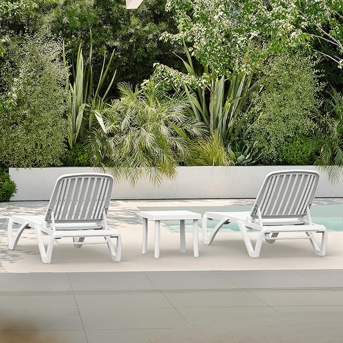 Domi Outdoor Chaise Lounge Chairs Set of 2 with Side Table, Aluminum Poolside Lounge Chairs for Outside with 5 Position Adjustable Backrest and Wheels for Beach, Yard, Poolside, White