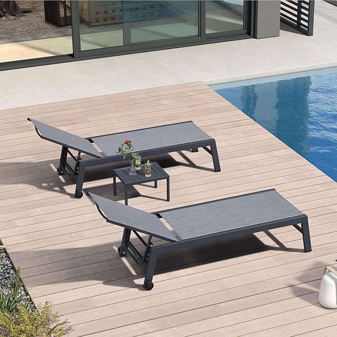 PURPLE LEAF Patio Chaise Lounge Set 2 Pieces Textilene Pool Lounge Chairs with Wheels Sunbathing Chair for Outdoor Yard (2 Mix Gray Lounges W/Side Table)