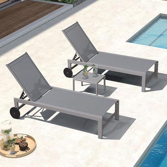 PURPLE LEAF Outdoor Lounge Chair Set for 2 Patio Chaise Lounger with Aluminum Frame and Wheels All-Weather Pool Lounge Chairs for Outside Garden Yard Poolside Table Included, Grey