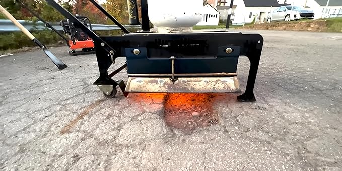 Asphalt Kingdom Infrared Asphalt Heater - R3 for Small to Medium Asphalt Repair - Patching for Driveways, Pavement, Parking Lots, and more - 45 PSI - 75,000 BTU, Blue