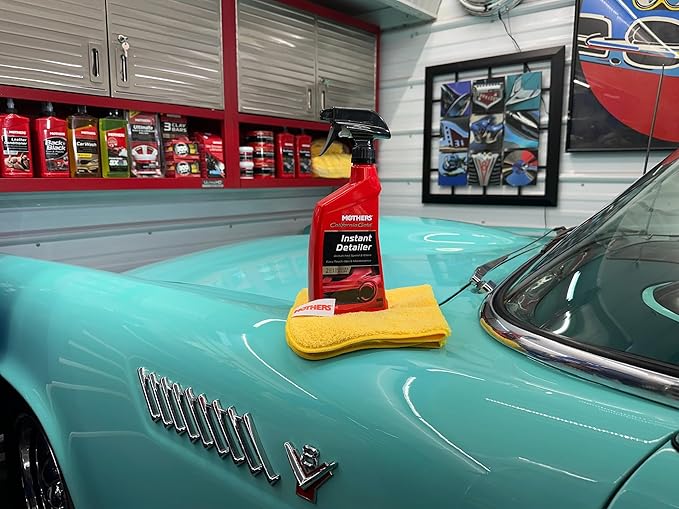 Mothers California Gold Instant Detailer, 1 gal. – Removes Smudges, Dust & Fingerprints, Boosts Gloss & Slickness, Lubrication for Clay Bars, Quick Touch-ups & Maintenance Between Washes (08202)