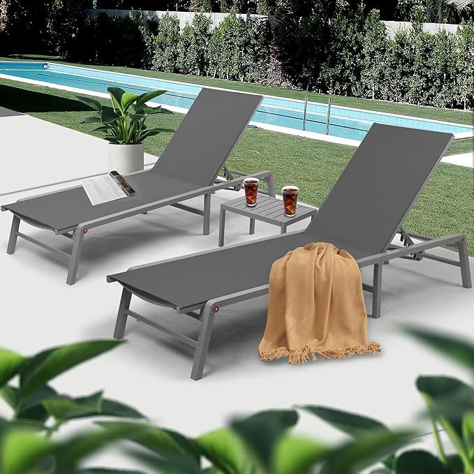 Kozyard 3 Packs Lounge Chair Outdoor Set, Foldable Outdoor Lounge Chair with 5 Adjustable Backrest Patio Lounger, Recliner and Full Flat Chairs for Patio, Beach, Pool (2 Gray Textilence W/Table)