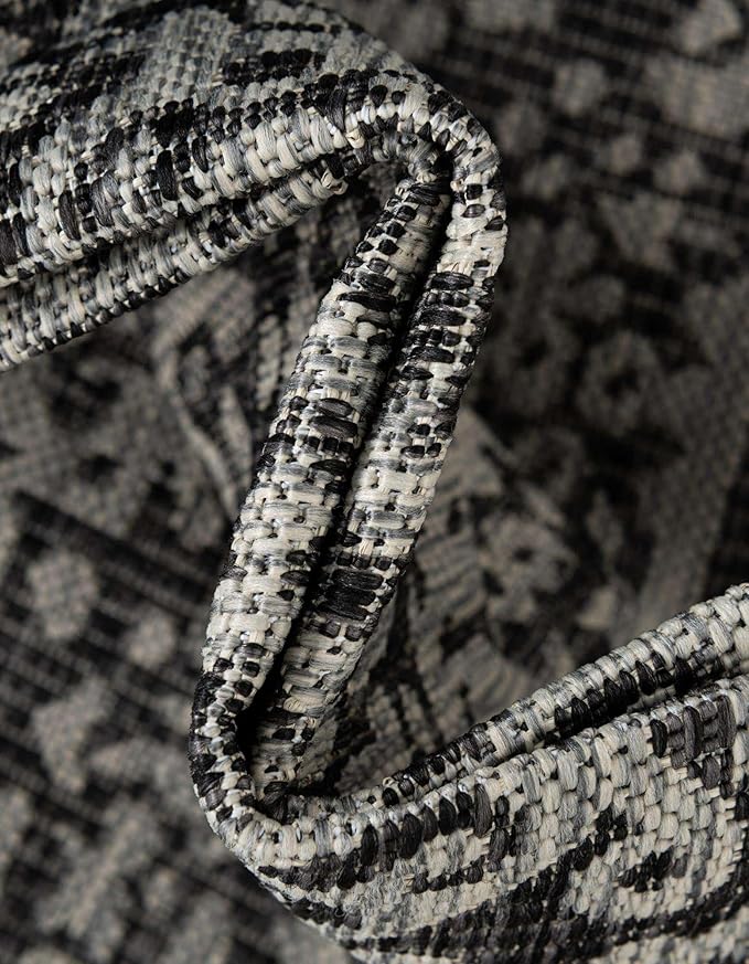 Unique Loom Outdoor Traditional Collection Area Rug - Timeworn (5' 3" Round Charcoal Gray/Gray)