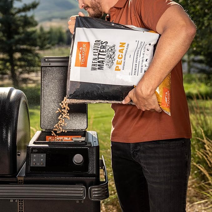 Traeger Grills Pecan 100% All-Natural Wood Pellets for Smokers and Pellet Grills, BBQ, Bake, Roast, 18 lb. Bag (Pack of 2)