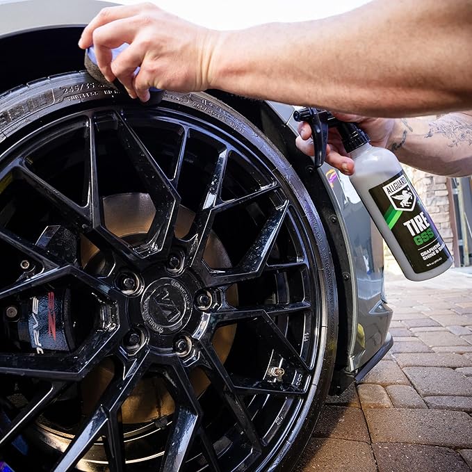 Tire GSS – XiO2™ Tire Shine Spray with Graphene Forms Tri-Molecular Bond to Rubber – Water-Resistant, Long-Lasting Protection – Satin Black Finish – Easy, No-Sling Application with Applicator Pad