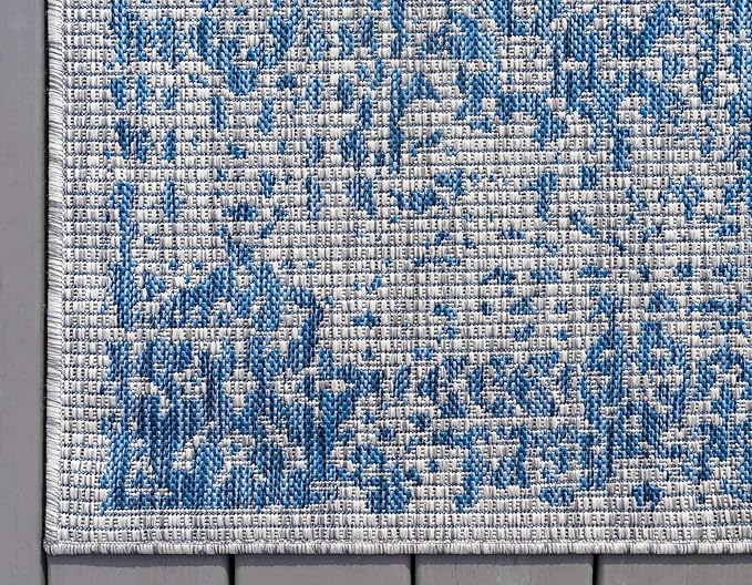 Unique Loom Outdoor Traditional Collection Area Rug - Timeworn (7' 1" x 10' Rectangle, Blue/ Gray)