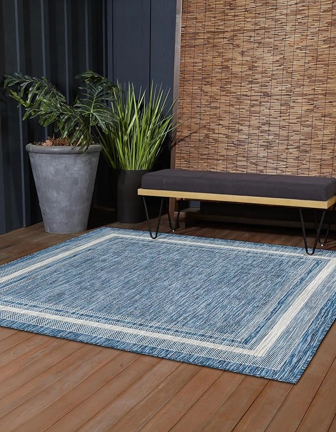 Unique Loom Outdoor Border Collection Area Rug - Soft Border (5' 3" Square, Blue/ Ivory)