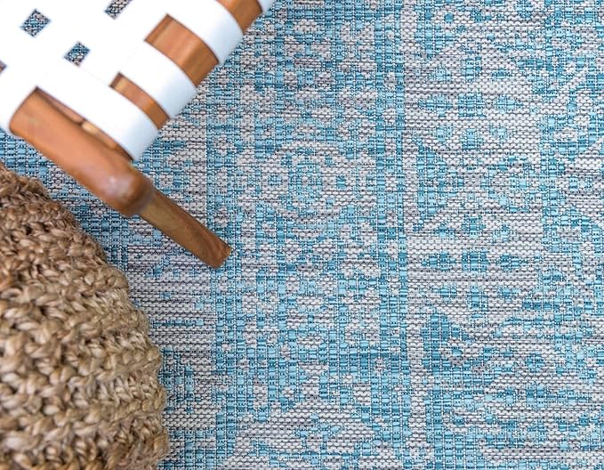 Unique Loom Outdoor Traditional Collection Area Rug - Timeworn (4' 1" x 6' 1" Rectangle, Light Aqua/ Gray)