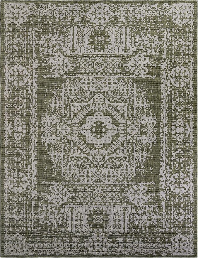 Unique Loom Outdoor Traditional Collection Area Rug - Timeworn (10' x 13' 1" Rectangle Green/Ivory)
