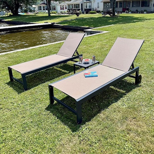 PURPLE LEAF 3 Pieces Outdoor Chaise Lounge with Wheels for Outside Aluminum Patio Lounge Chair with 5 Adjustable Position Recliner for Patio Yard Pool Side Table Included Taupe